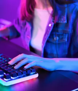 how to get voice chat on roblox